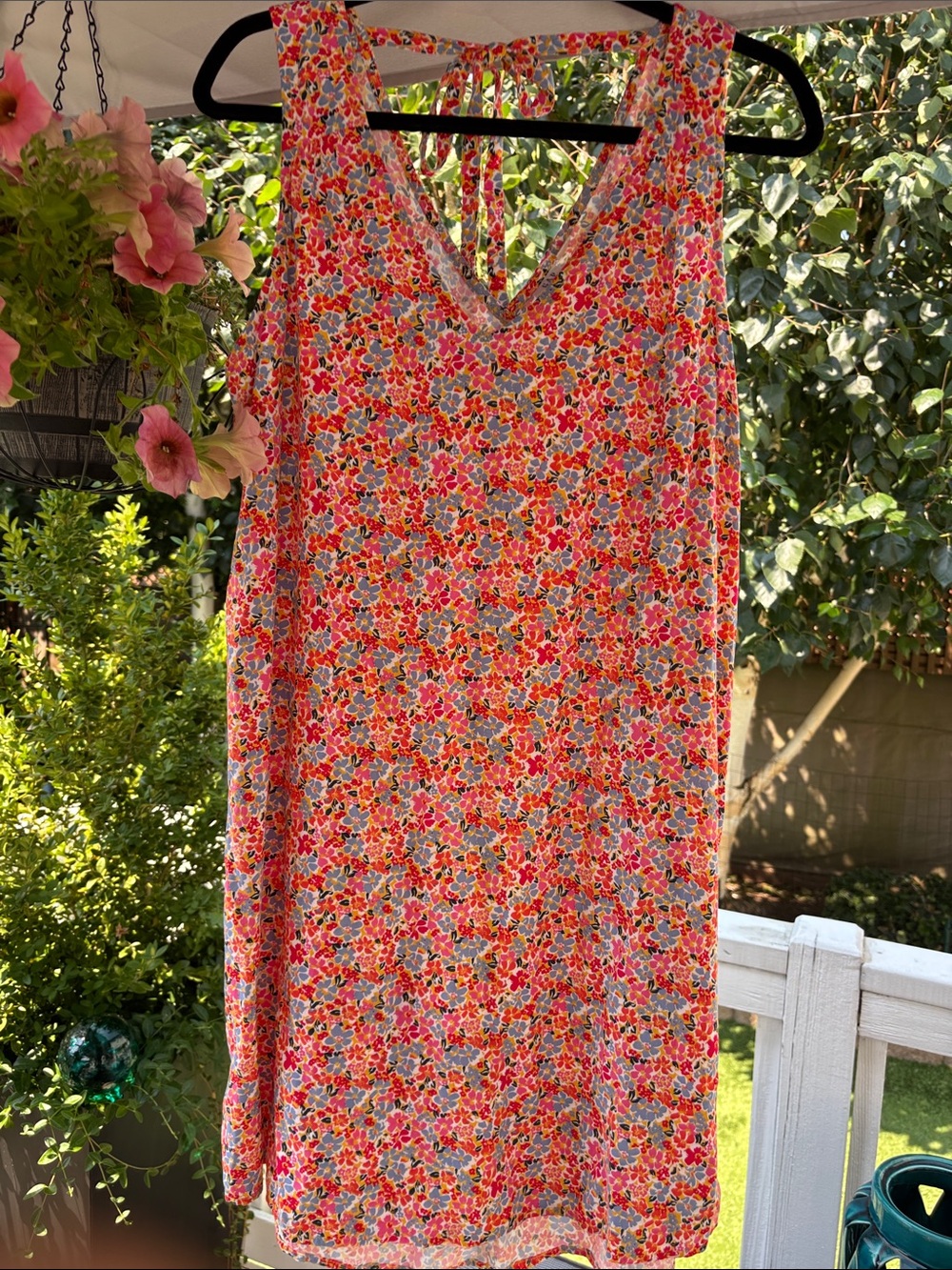 GAP Floral Sleeveless Summer Shift Dress V-Neck Tie-Back M